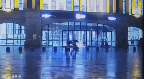 开云中国：【今日安全科普】雷雨天气这些安全知识你知道吗？(图2)